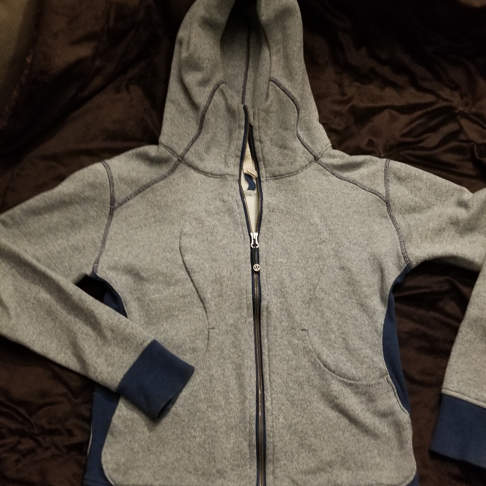 Lululemon blue Scuba Hoodie III Sz 6
